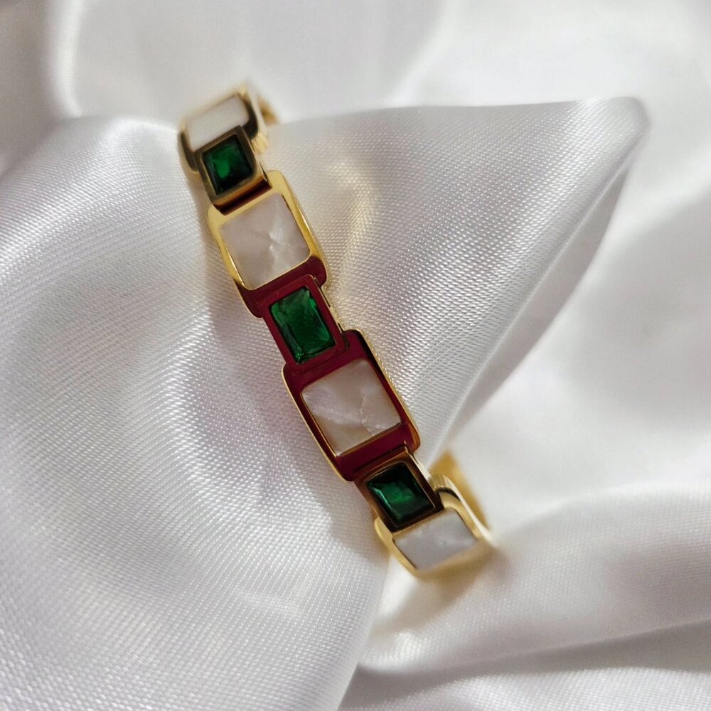 18K Gold Plated  Green  White 7.5"in Bracelet
